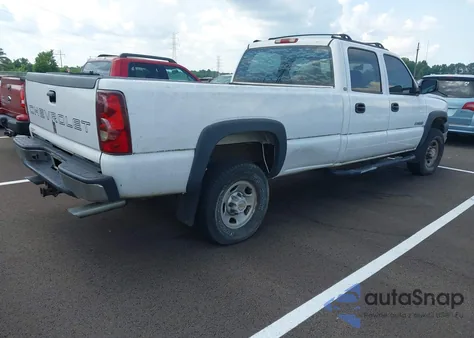 2003 Chevrolet Silverado 2500Hd из США, поврежденный, VIN 1GCHC23U13F125031